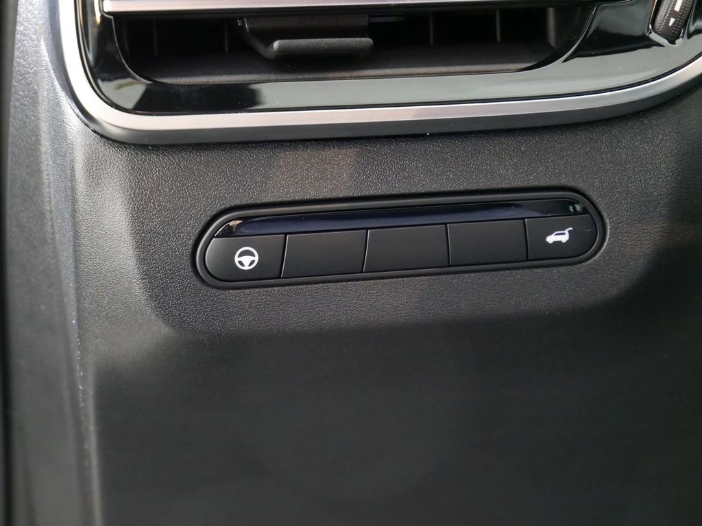 New 2026 INFINITI QX60 Sport w/ Dark Cargo Package image 18