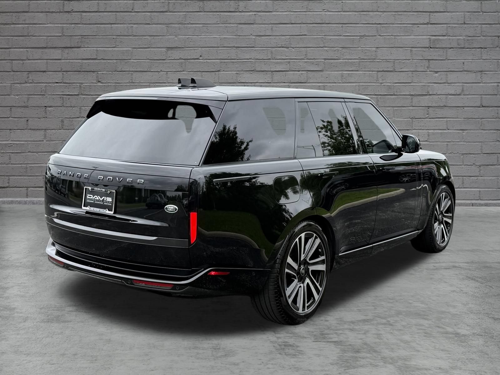 Certified 2023 Land Rover Range Rover SE AWD/4WD image 8
