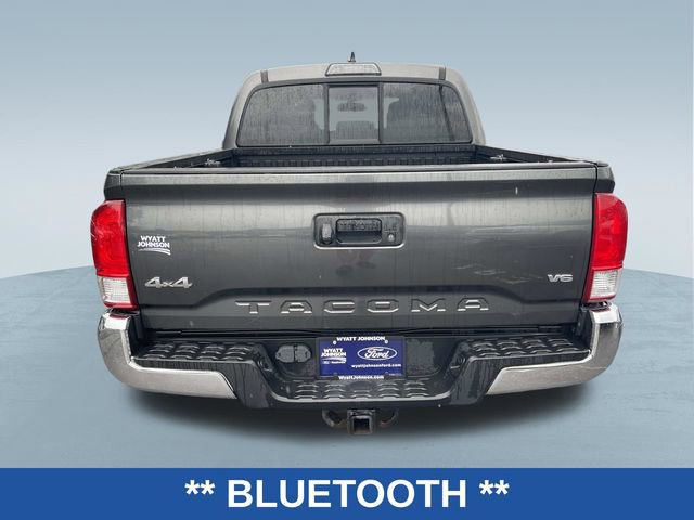 Used 2017 Toyota Tacoma SR5 w/ Tow Package AWD/4WD image 4