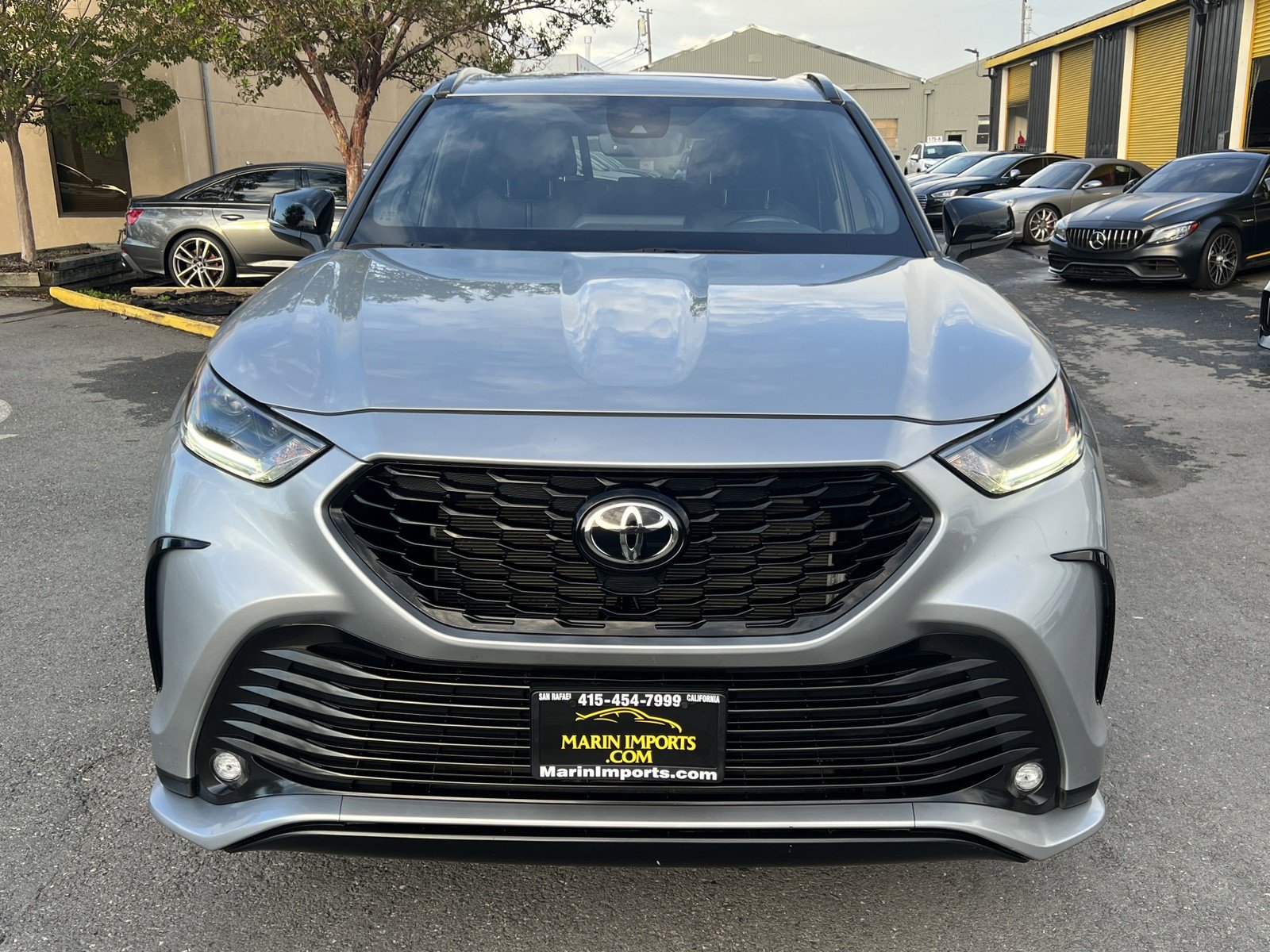 Used 2021 Toyota Highlander XSE image 2