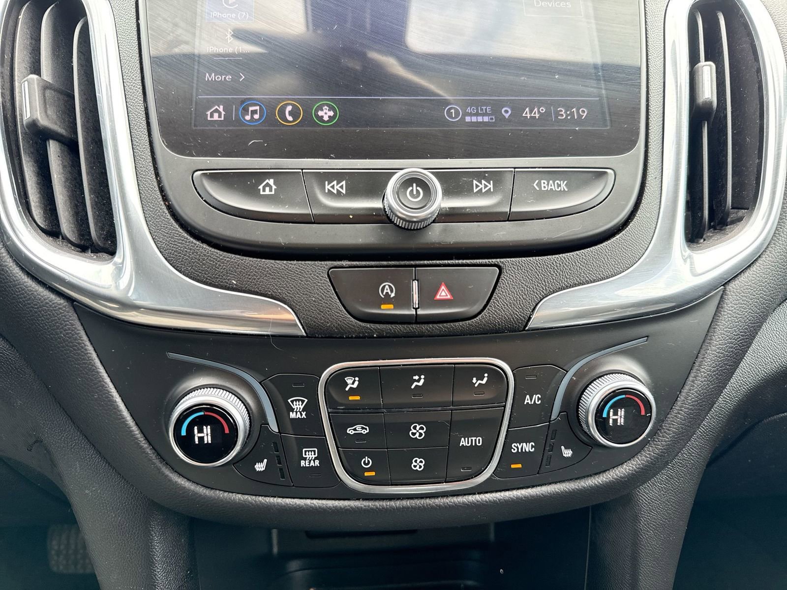 Used 2023 Chevrolet Equinox LT image 19