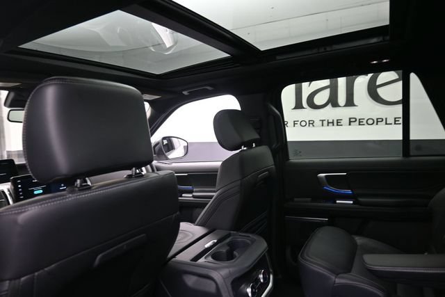 Used 2025 Ford Expedition Max Platinum w/ Stealth Appearance Package AWD/4WD image 26