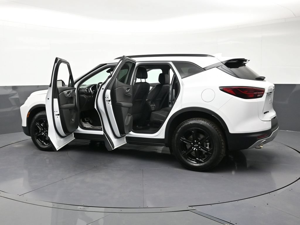 Used 2024 Chevrolet Blazer LT w/ Midnight/Sport Edition AWD/4WD image 36