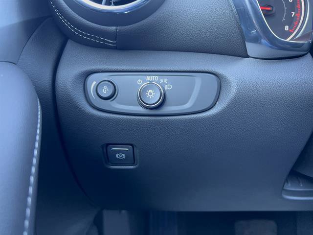 Used 2023 Chevrolet Blazer LT w/ Driver Confidence Package image 29