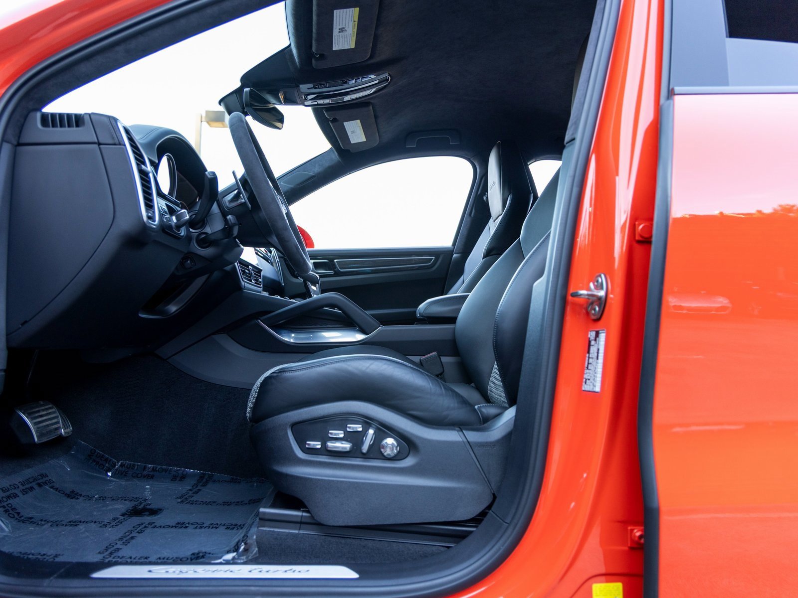 Certified 2020 Porsche Cayenne Turbo image 30