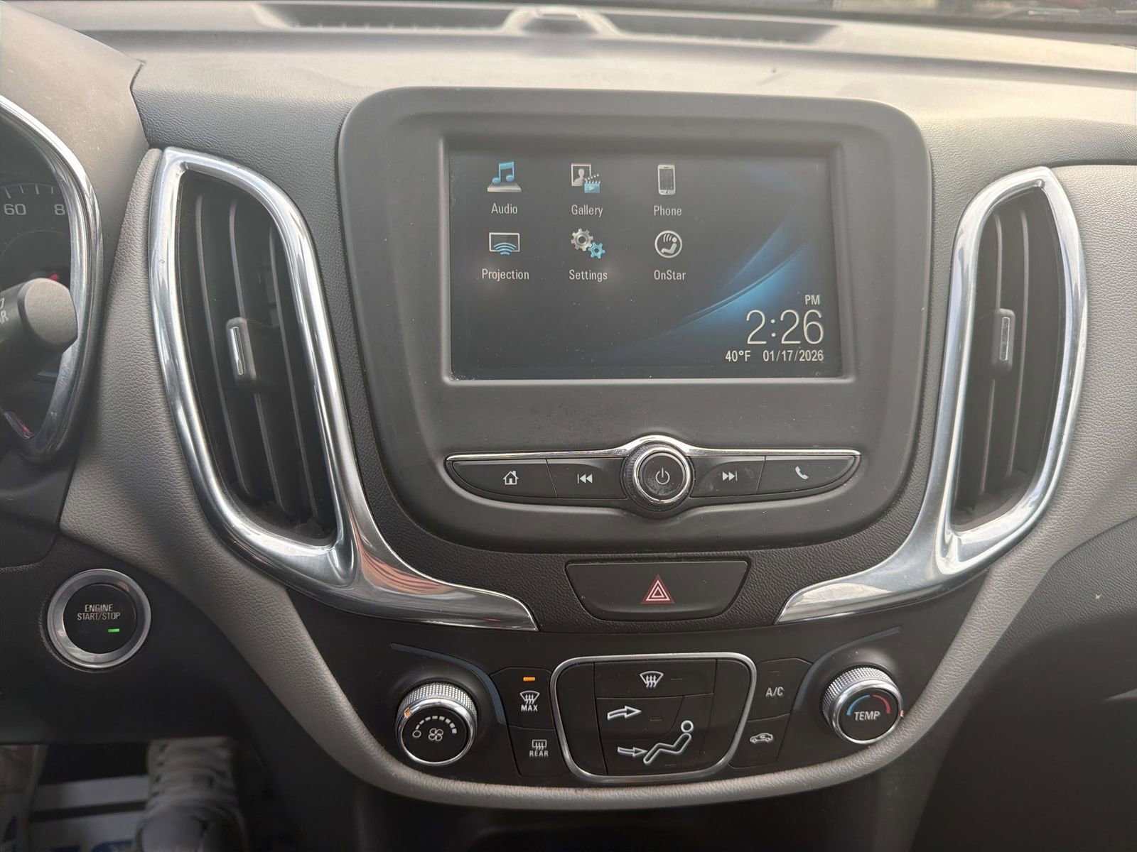 Used 2018 Chevrolet Equinox LS image 11