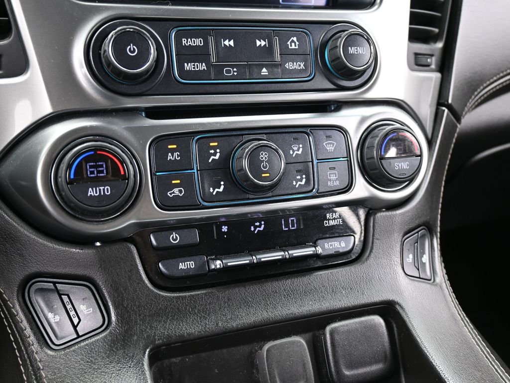 Used 2018 Chevrolet Suburban LT image 32