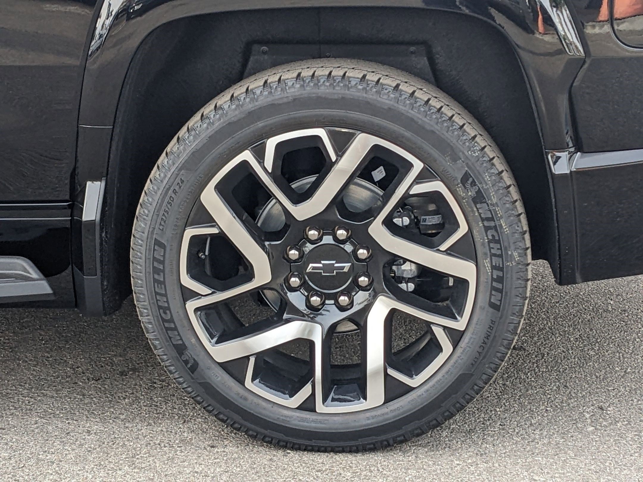 New 2025 Chevrolet Silverado EV RST image 6