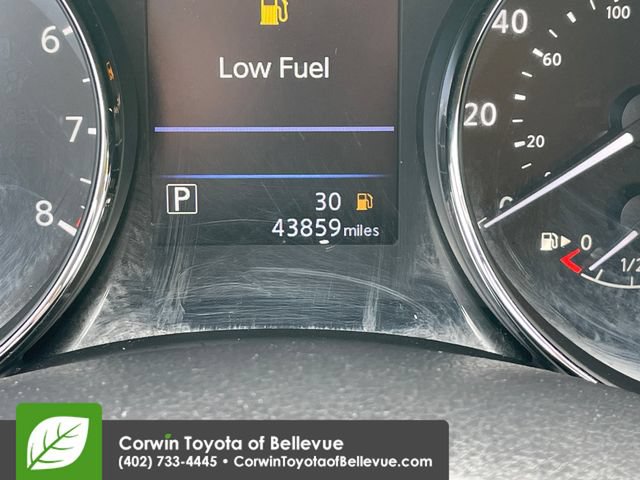 Used 2020 Nissan Rogue SV AWD/4WD image 16