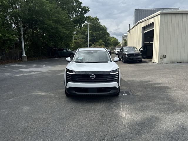 Used 2025 Nissan Kicks SV FWD image 2