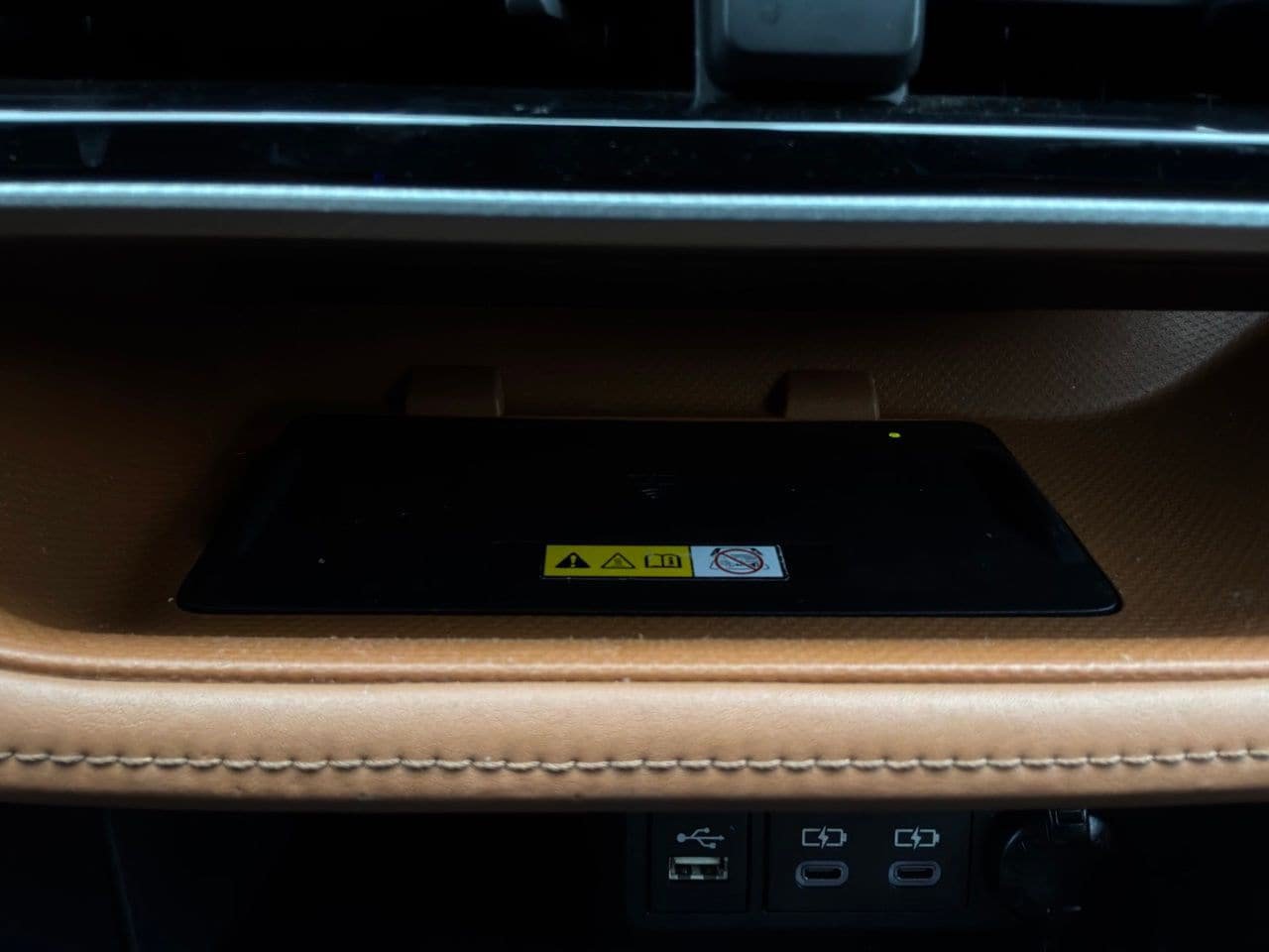 Used 2023 Toyota Highlander Platinum FWD image 31