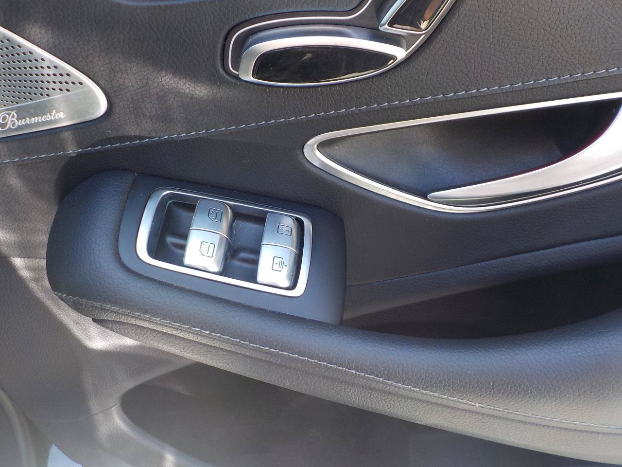 Used 2017 Mercedes-Benz S 550 4MATIC Sedan image 36