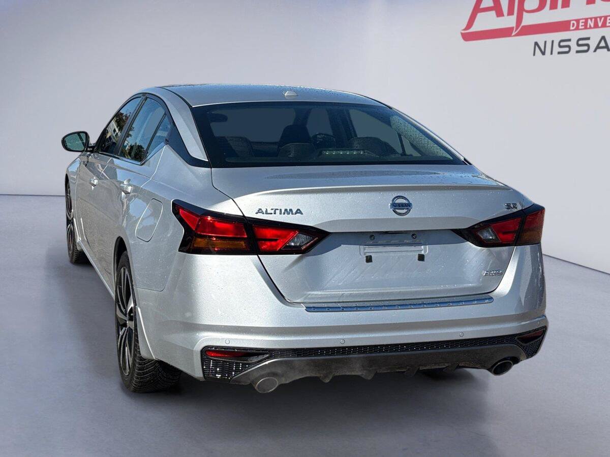 Used 2022 Nissan Altima 2.5 SR AWD/4WD image 3