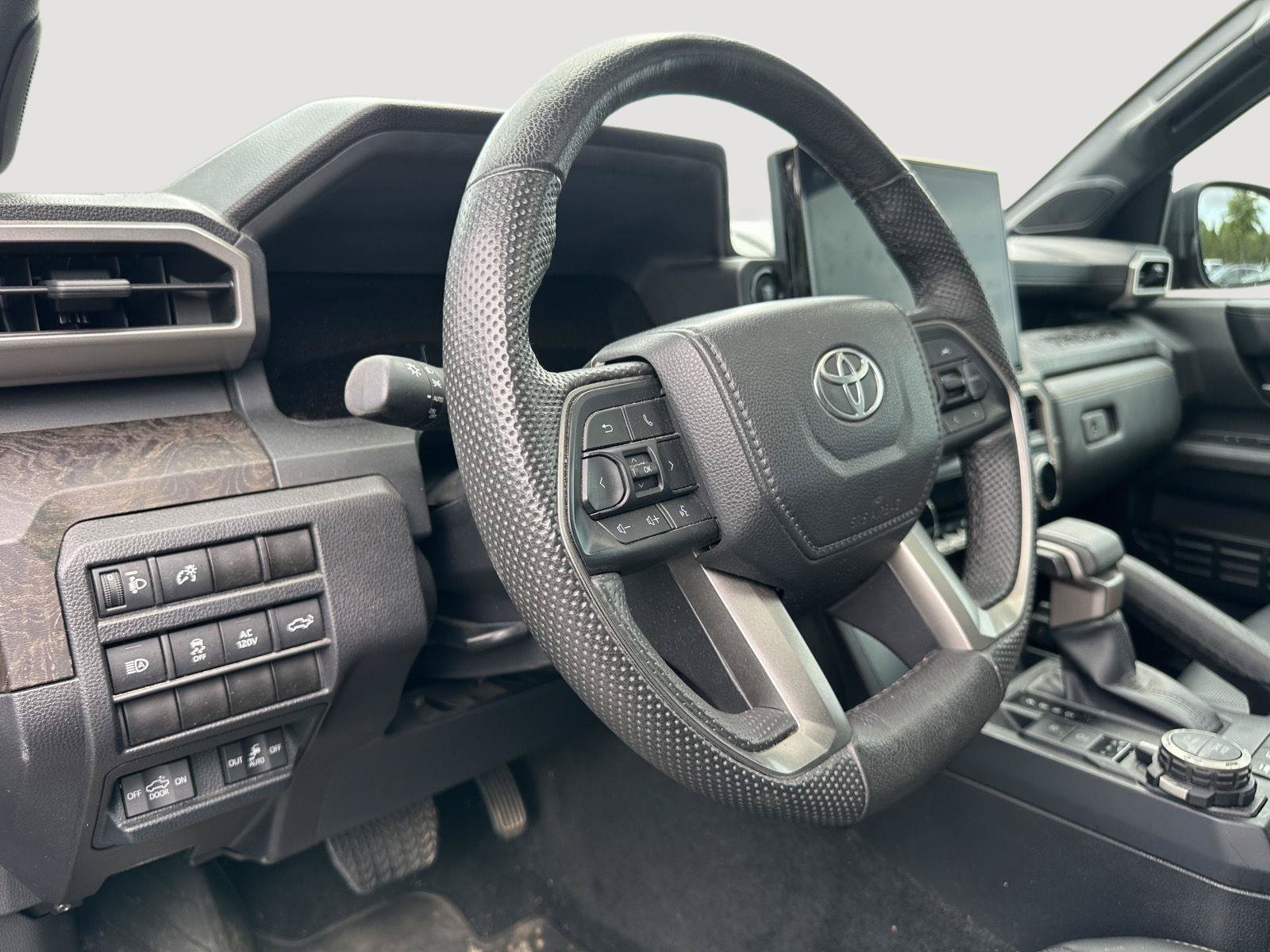 Used 2024 Toyota Tacoma Limited w/ Limited Package (LT) AWD/4WD image 51