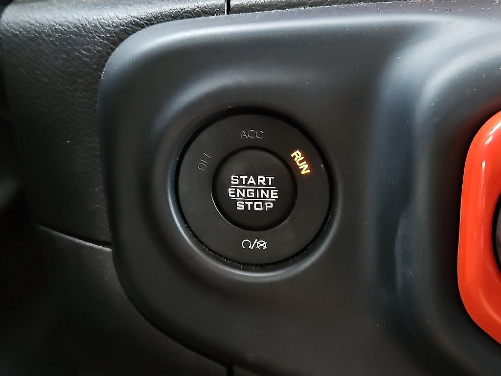 Used 2019 Jeep Wrangler Unlimited Rubicon AWD/4WD image 26
