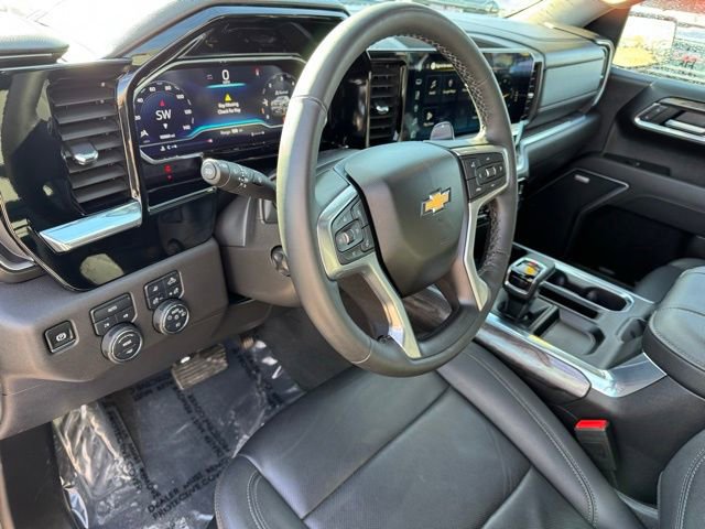 Used 2025 Chevrolet Silverado 1500 LTZ w/ LTZ Convenience Package II image 16