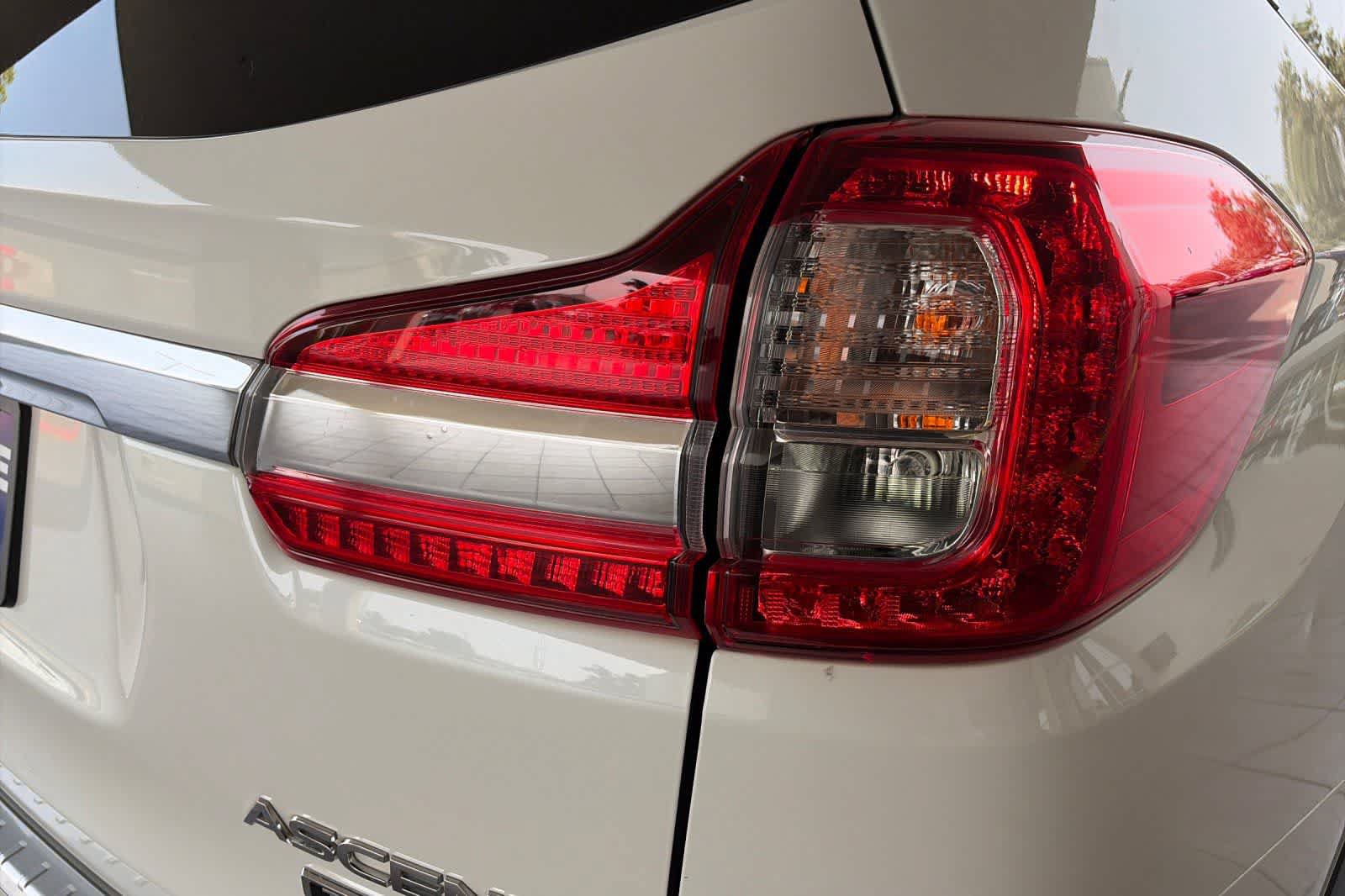 Used 2019 Subaru Ascent Touring w/ Popular Package #3 AWD/4WD image 33