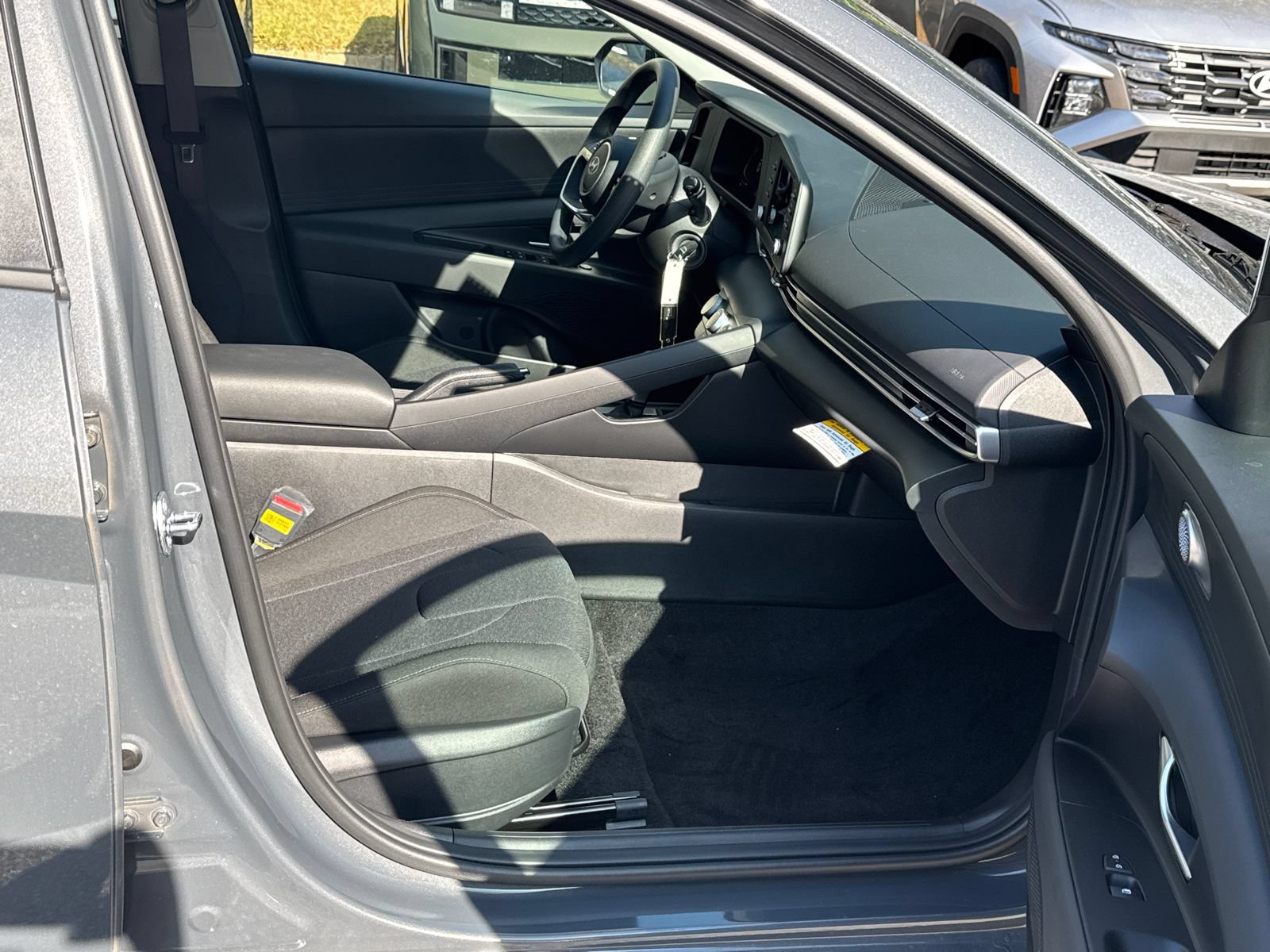 New 2026 Hyundai Elantra SE FWD image 14