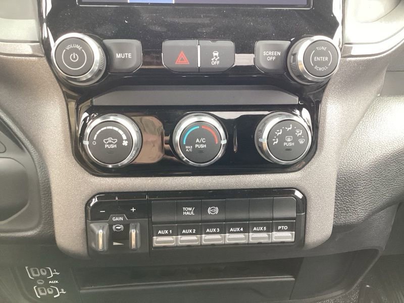 New 2026 RAM 5500 Tradesman w/ Chrome Appearance Group image 31