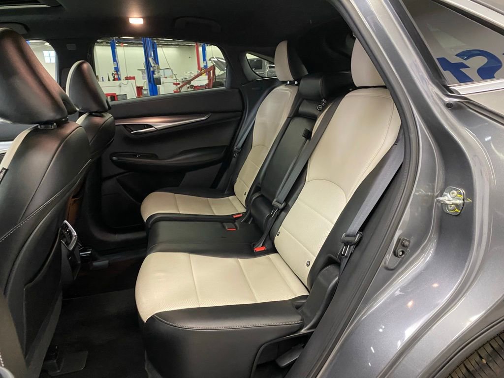 Used 2023 INFINITI QX55 Luxe w/ Cargo Package image 15