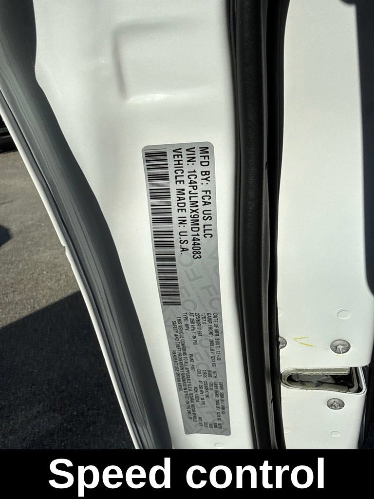 Used 2021 Jeep Cherokee Latitude Lux w/ Sun & Sound Group FWD image 11