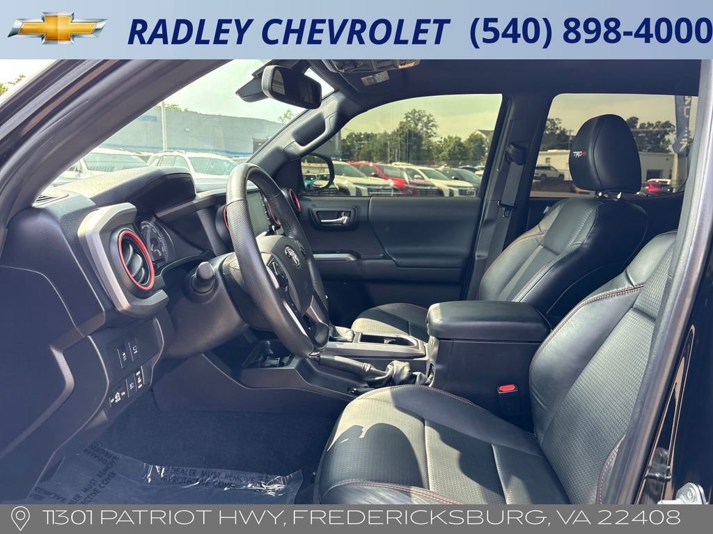 Used 2023 Toyota Tacoma TRD Pro AWD/4WD image 3