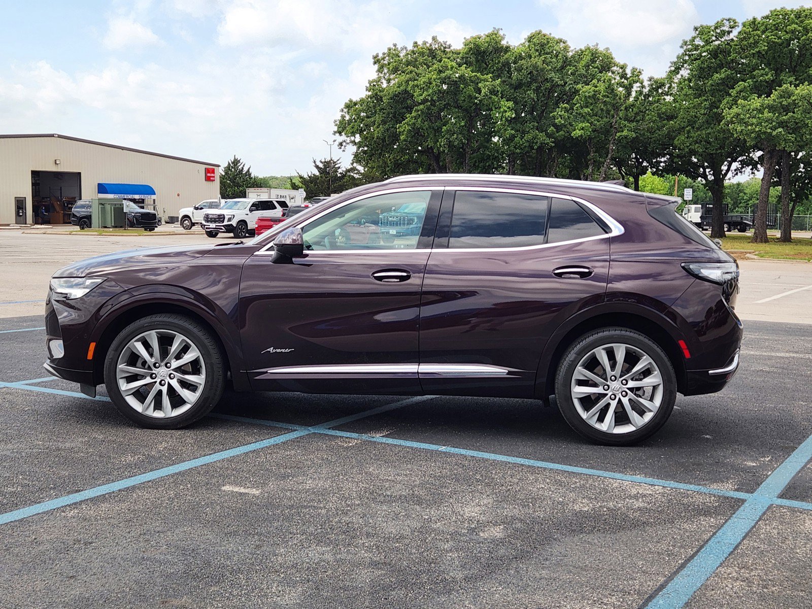 Used 2023 Buick Envision Avenir FWD image 3