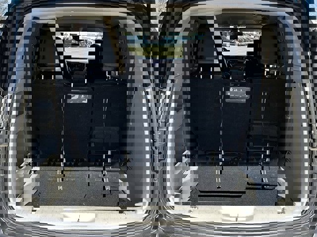 Used 2017 Chrysler Pacifica Touring-L Plus image 35