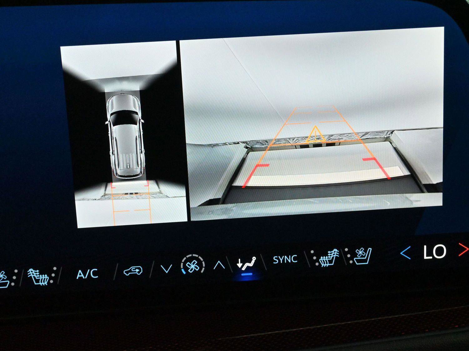 Used 2024 Chevrolet Traverse RS w/ LPO, Floor Liner Package image 25