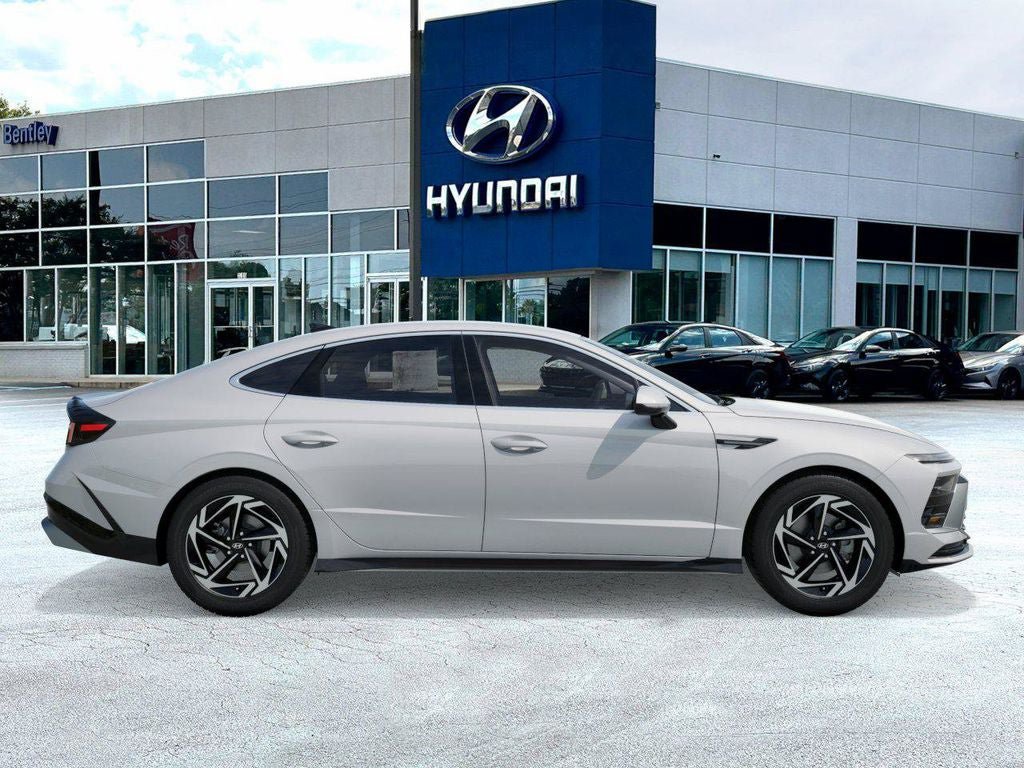 New 2026 Hyundai Sonata SEL FWD image 9