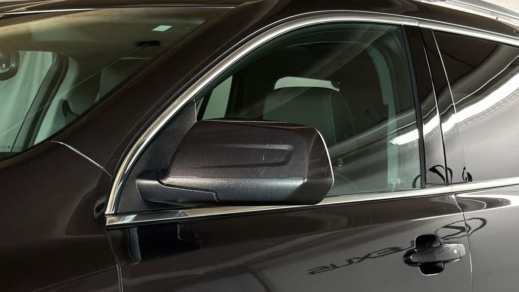 Used 2018 GMC Acadia SLT w/ LPO, Floor Liner Package image 5