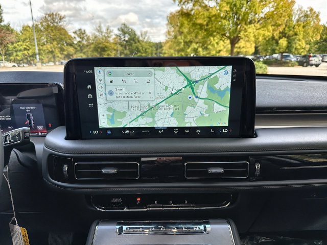 New 2027 Lincoln Aviator AWD w/ Jet Appearance Package image 18