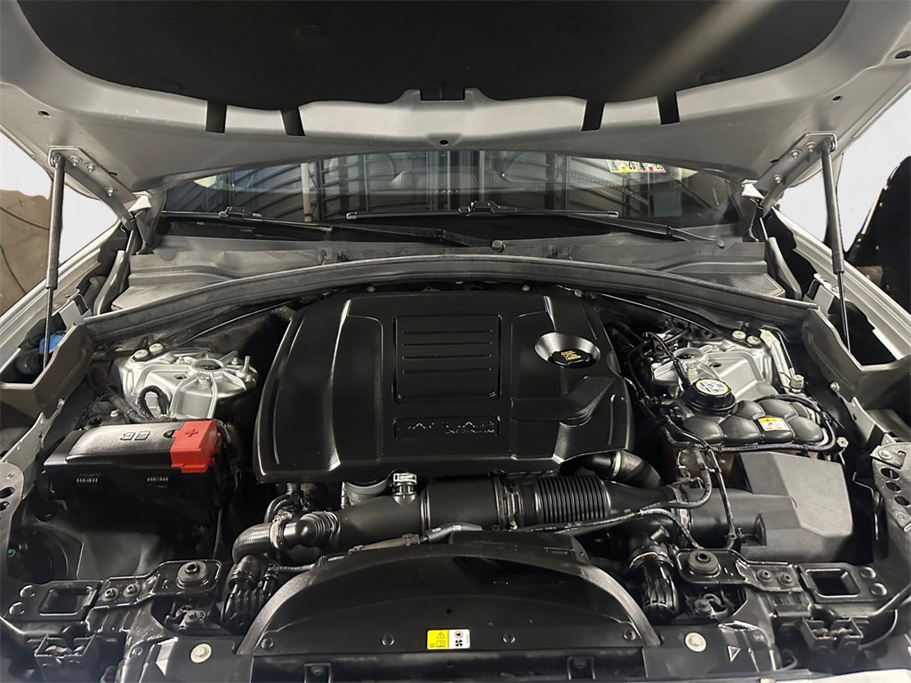 Used 2020 Jaguar F-PACE Prestige image 14