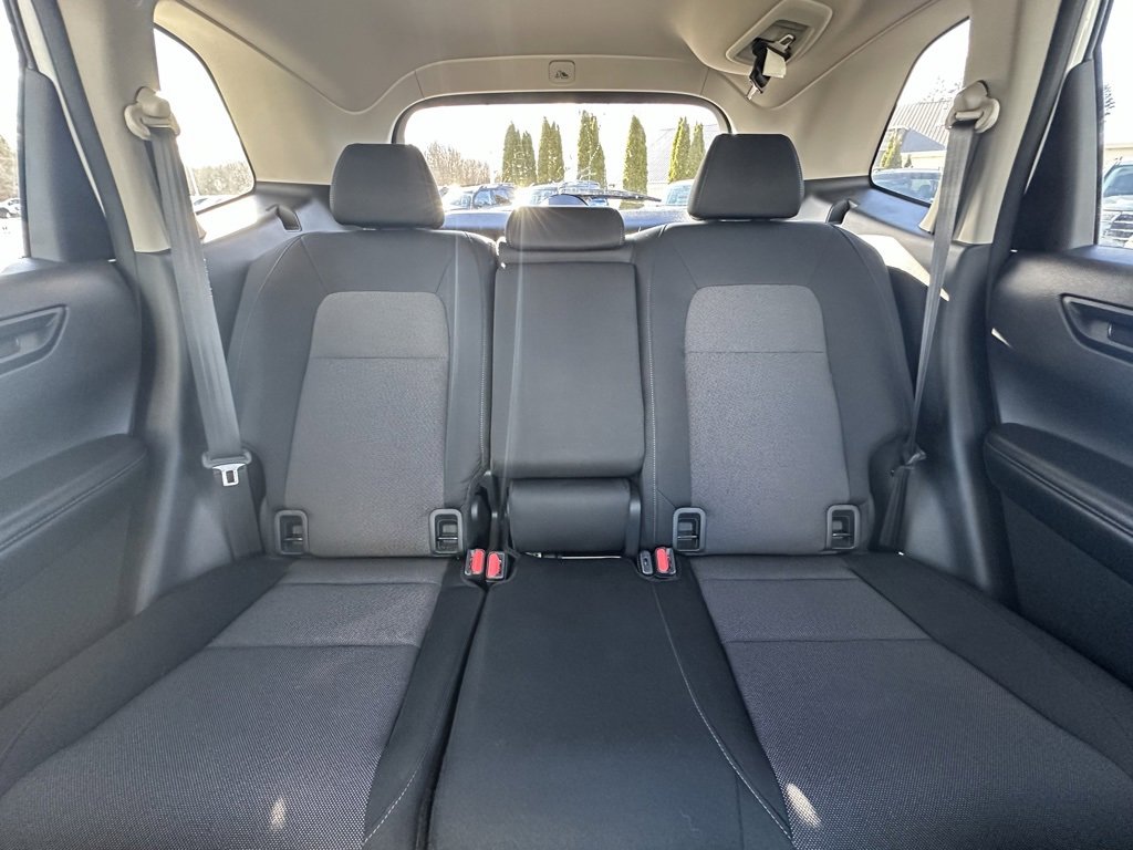 Used 2023 Honda CR-V EX image 16