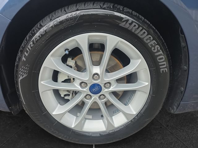 Used 2019 Ford Fusion SE FWD image 9