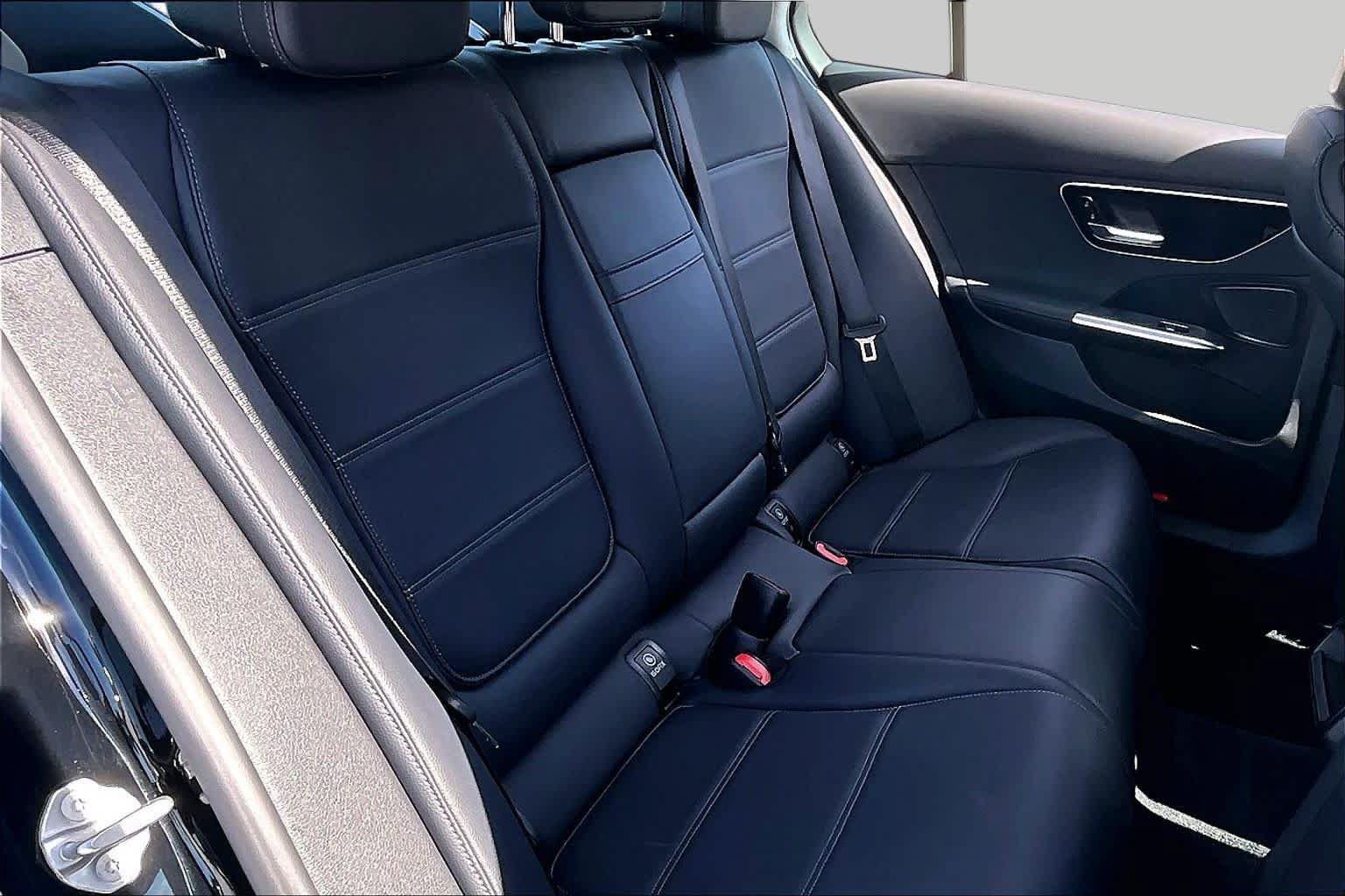 Used 2022 Mercedes-Benz C 300 Sedan image 19