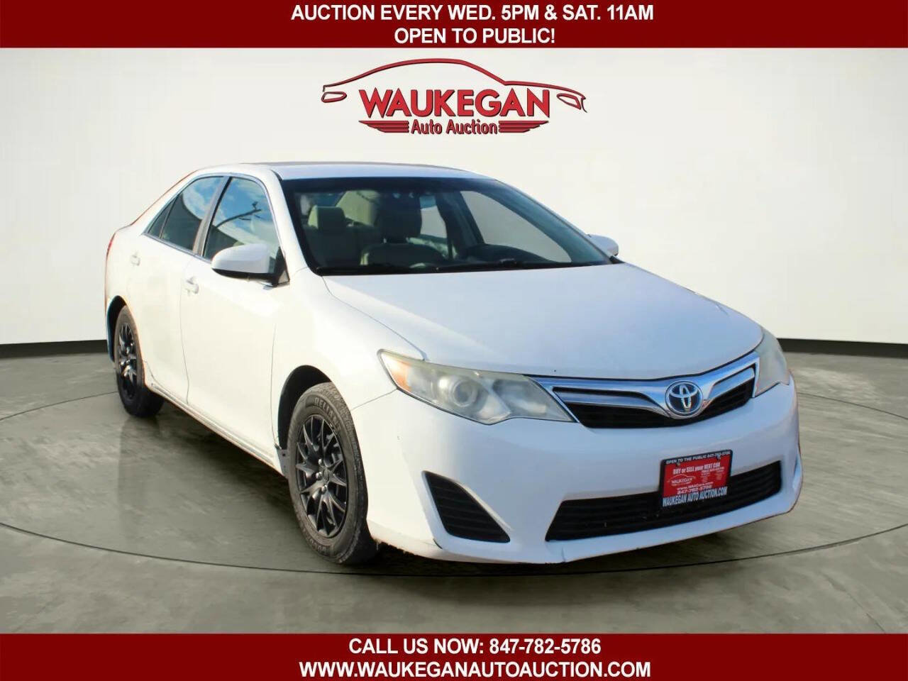 Used 2013 Toyota Camry LE image 3