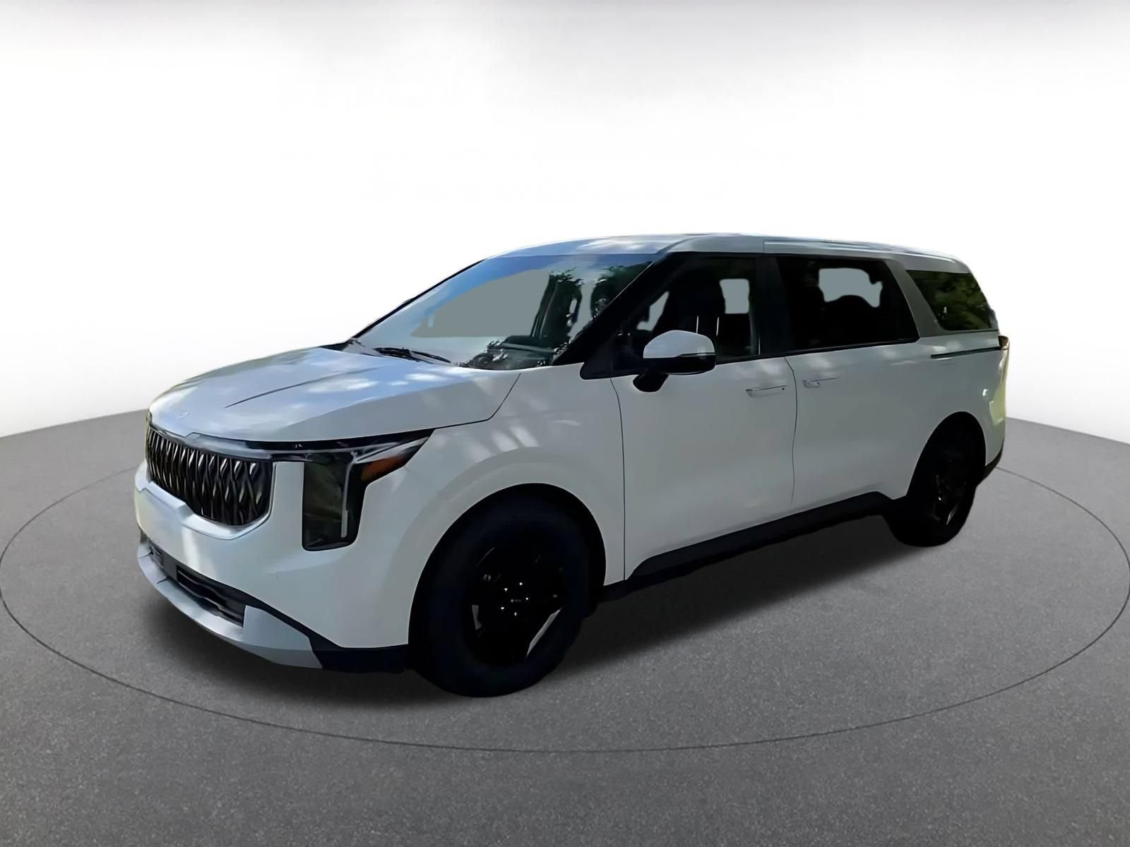 Used 2026 Kia Carnival FWD image 4