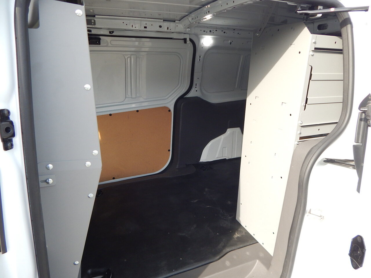 Used 2022 Ford Transit Connect XL image 12