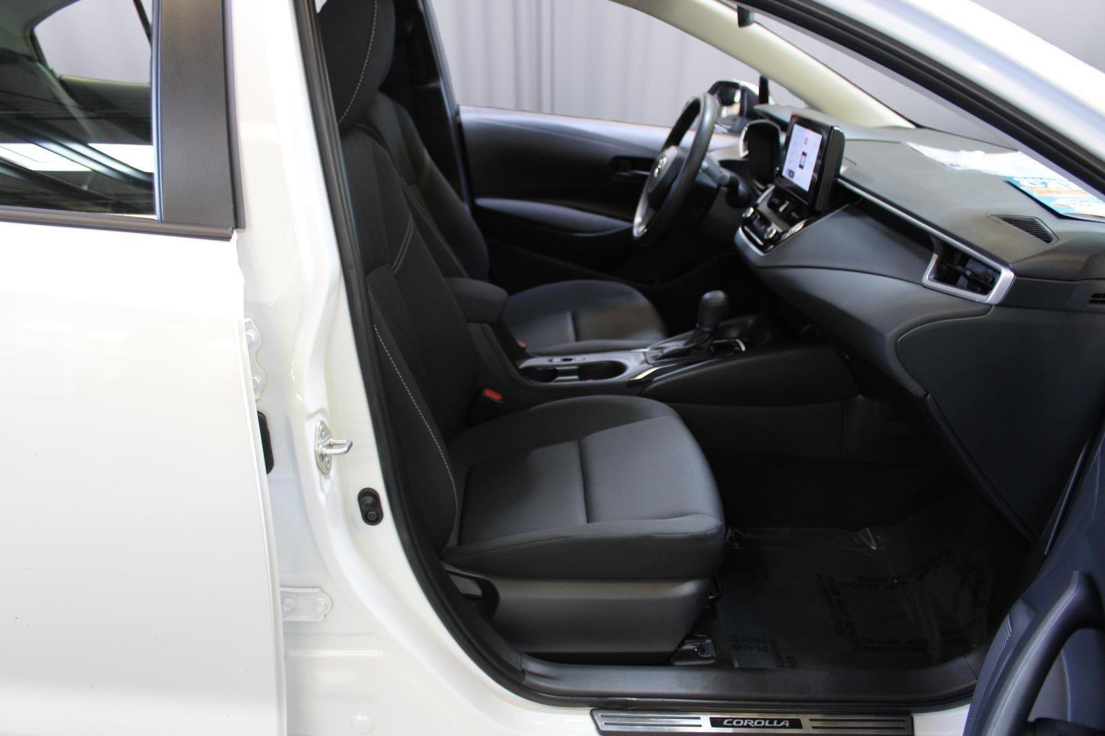 Certified 2024 Toyota Corolla LE w/ LE Convenience Package image 33