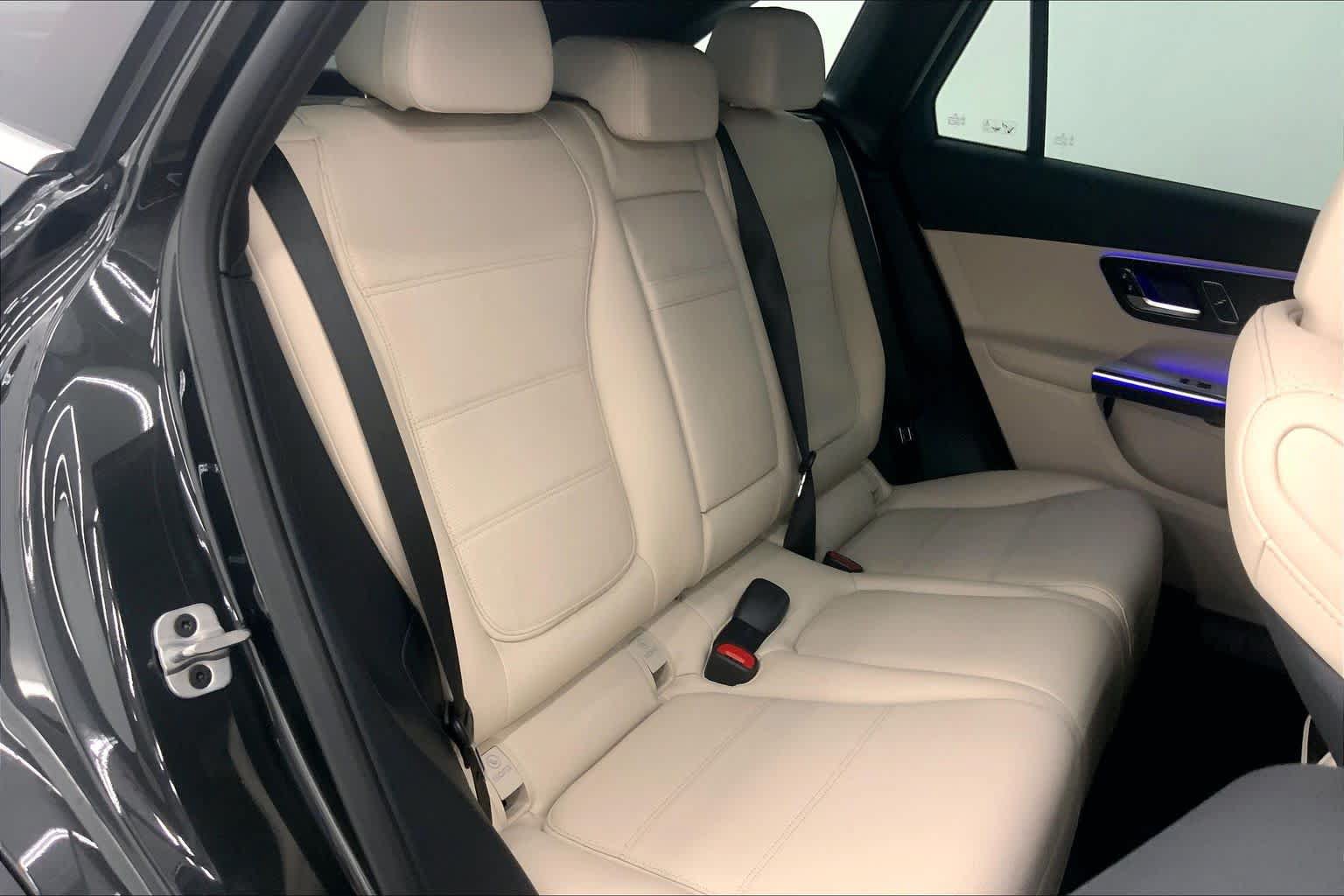 New 2026 Mercedes-Benz GLC 300 image 14