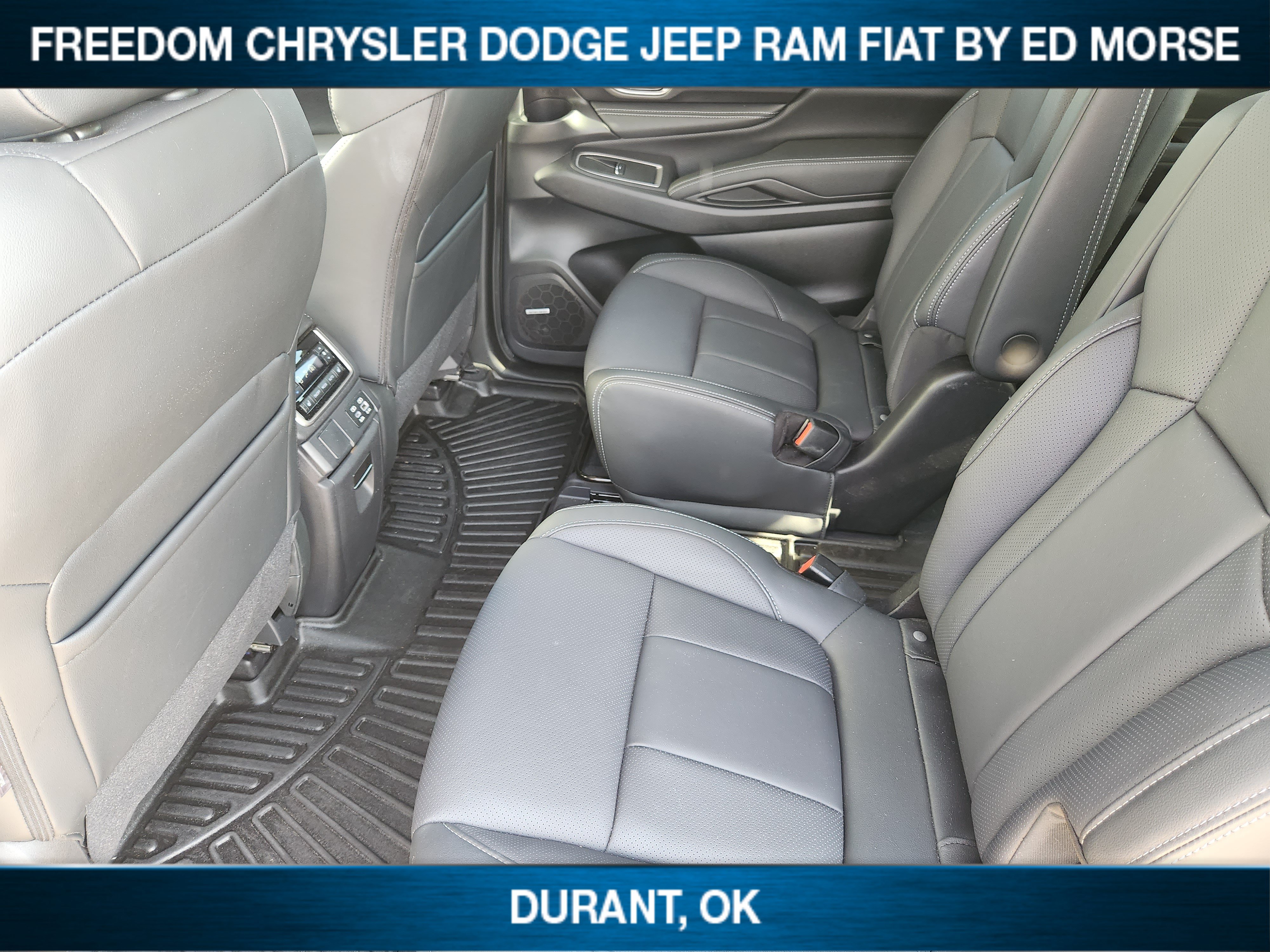Used 2025 Subaru Ascent Limited AWD/4WD image 19