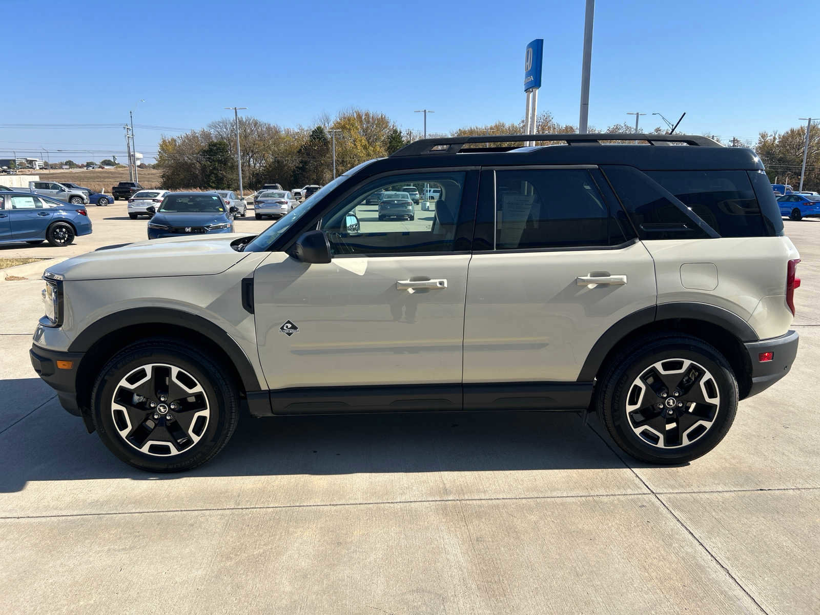 Used 2024 Ford Bronco Sport Outer Banks w/ Tech Package image 4