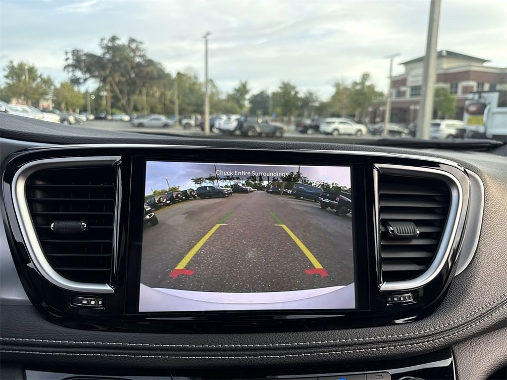 New 2026 Chrysler Pacifica Limited w/ S Appearance Package image 26