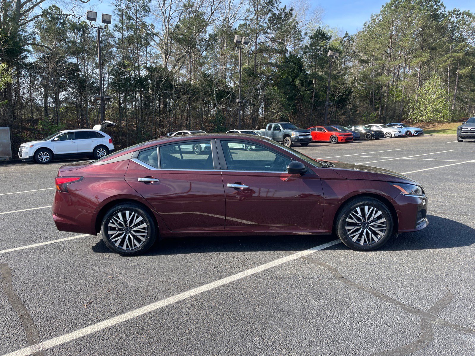 Used 2025 Nissan Altima 2.5 SV image 21