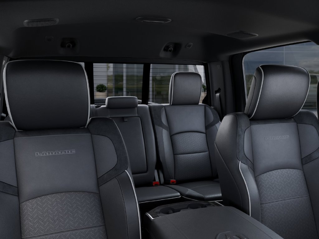 New 2026 RAM 3500 Laramie AWD/4WD image 26