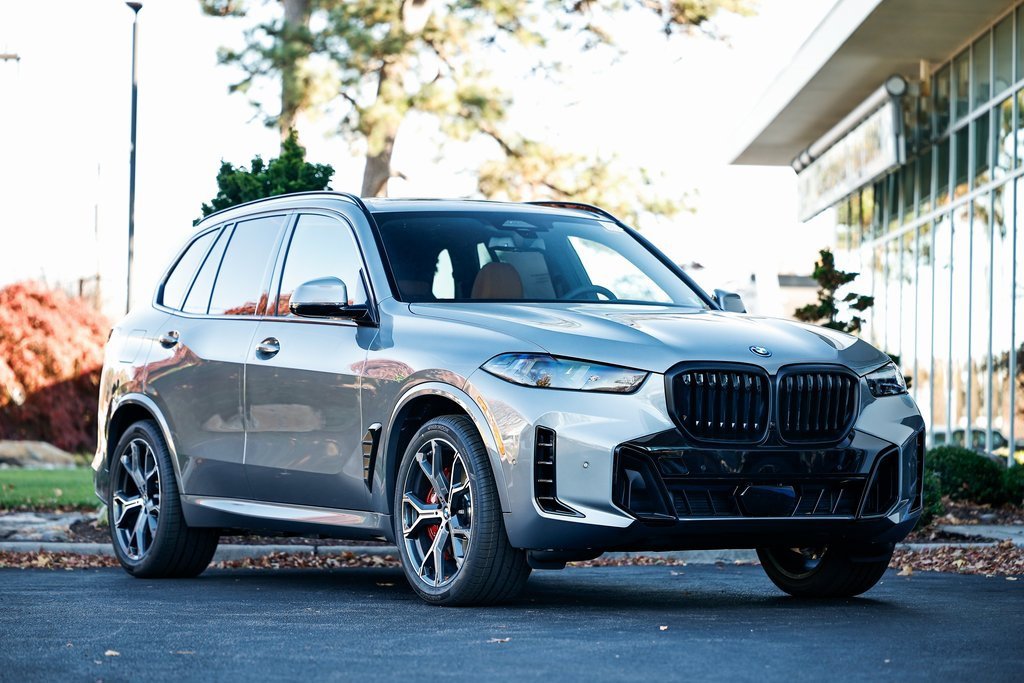 New 2026 BMW X5 xDrive50e w/ M Sport Package