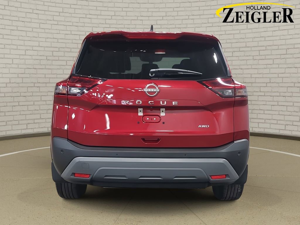 Used 2023 Nissan Rogue S image 6
