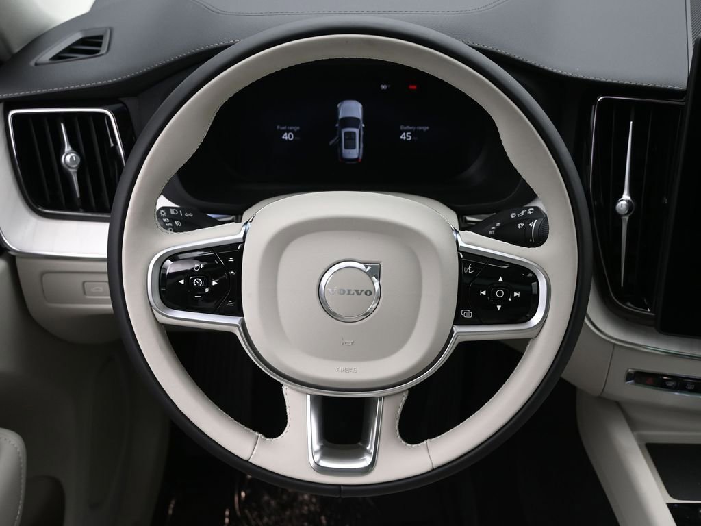 New 2026 Volvo XC60 T8 Ultra image 17