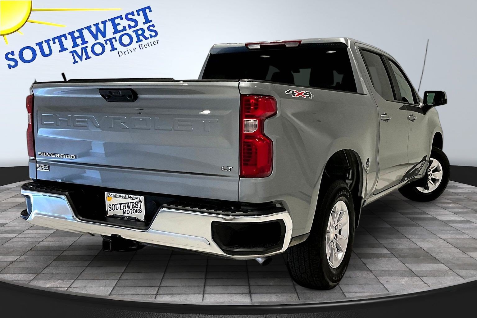 Used 2026 Chevrolet Silverado 1500 LT AWD/4WD image 7